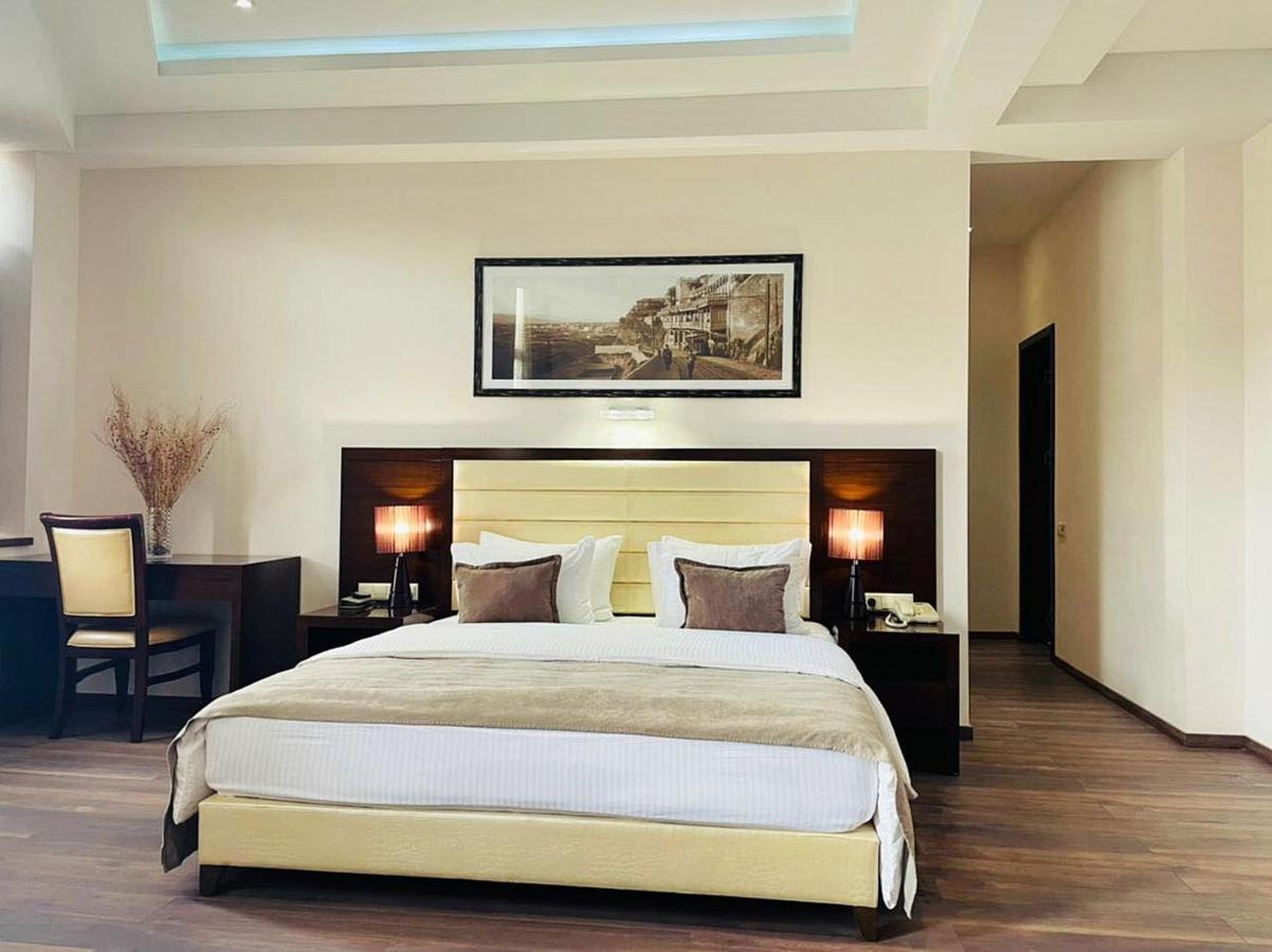 Hotel Orion Tbilisi Buitenkant foto