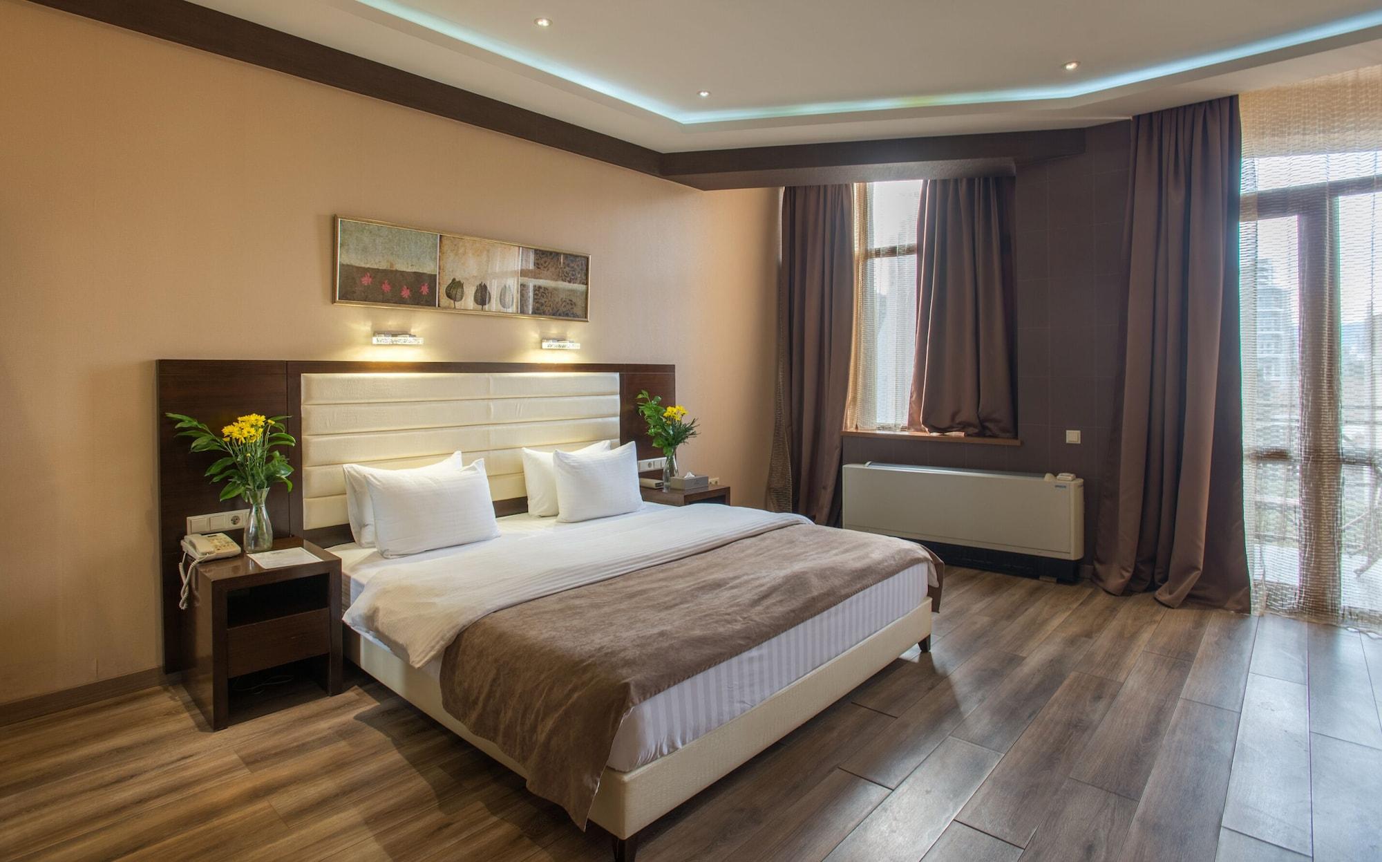 Hotel Orion Tbilisi Buitenkant foto